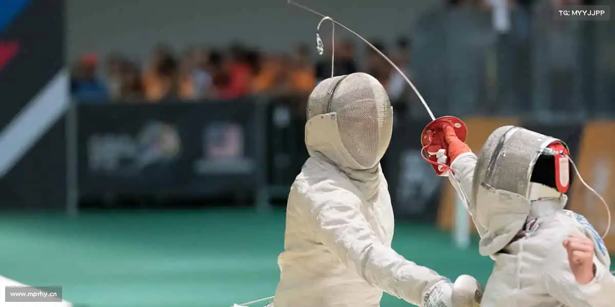 j9国际站🎾网球挥动的瞬间，精准与力量的碰撞，点燃全场！